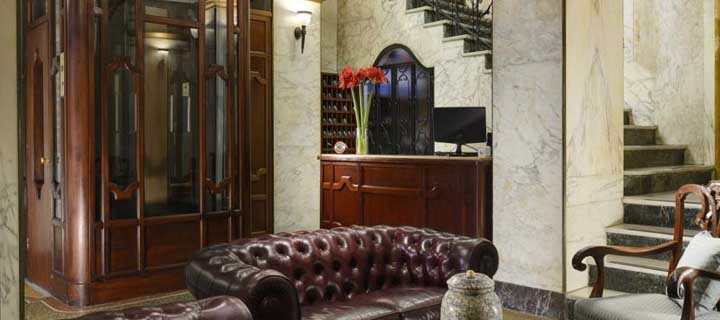Hall-hotel-Continental