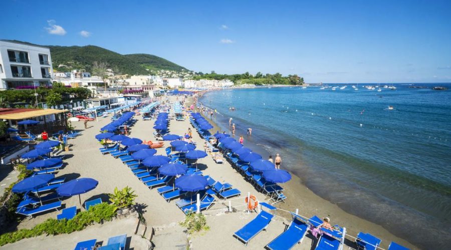 Spiaggia Ischia Porto 