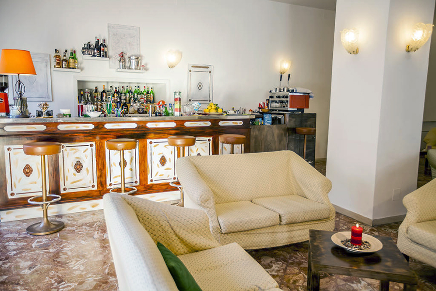 Angolo Bar